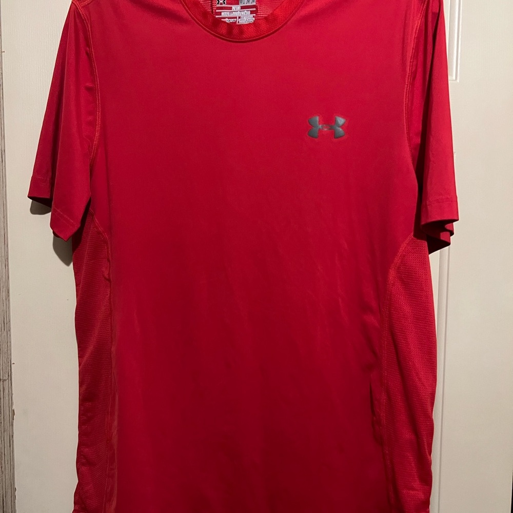 Under Armour fitted heat gear shirt M